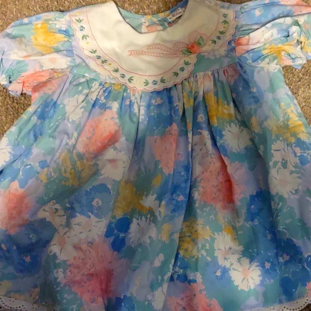 Vintage girls dress